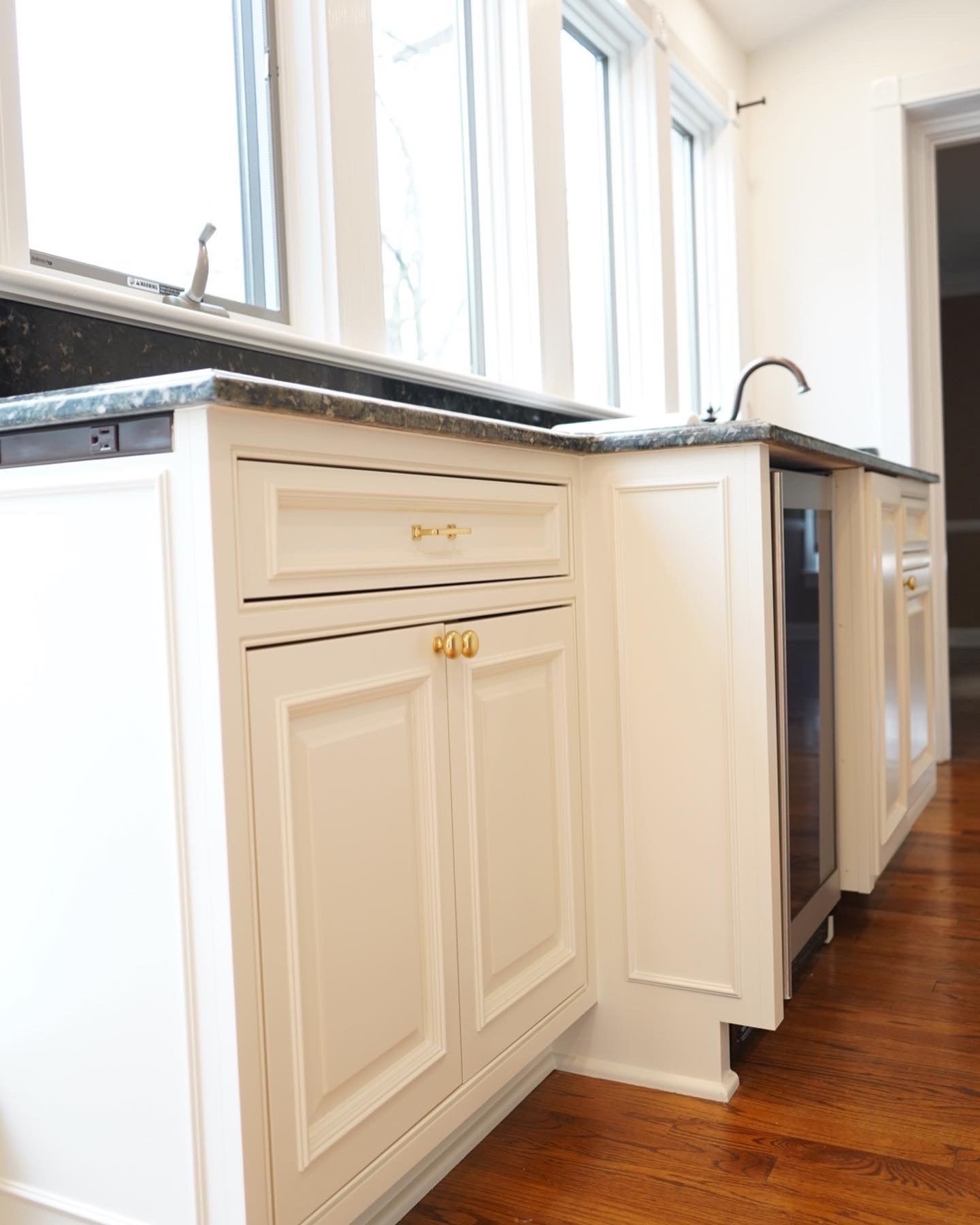 Cabinet Painting & Refinishing