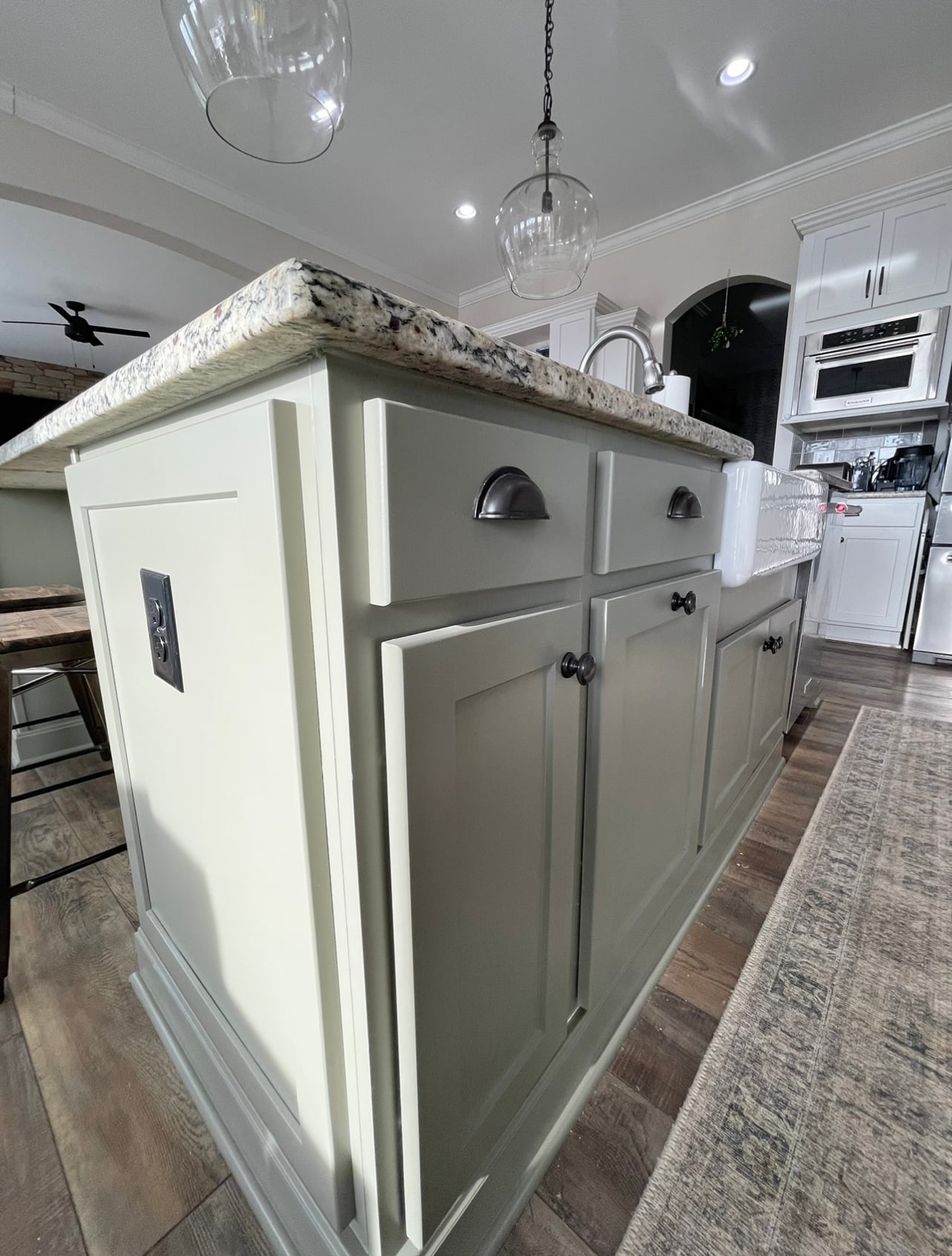 Cabinet Painting & Refinishing