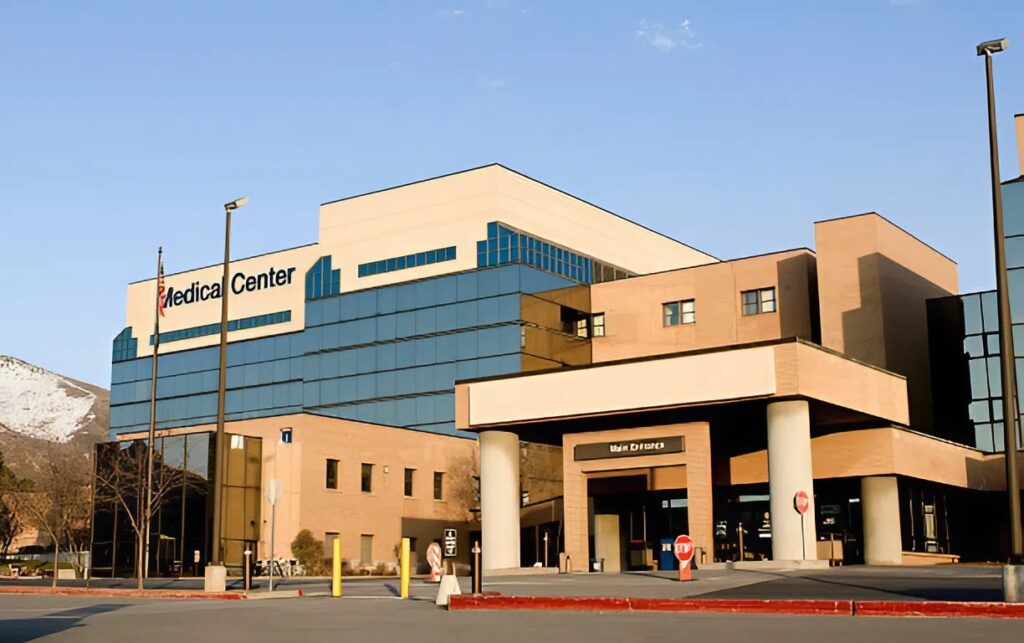 Medical facility exterior maintained by a painting company in Powell, OH